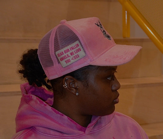 VELVET METAMORPHOSIS TRUCKER